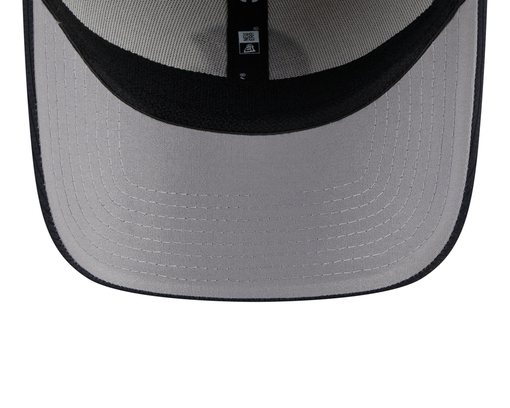 Mens New Era Atlanta Braves White Navy 2024 Batting Practice 39Thirty Flex Fit Cap Official Team Hat Sports Fan Cap Official MLB Team Hat Baseball