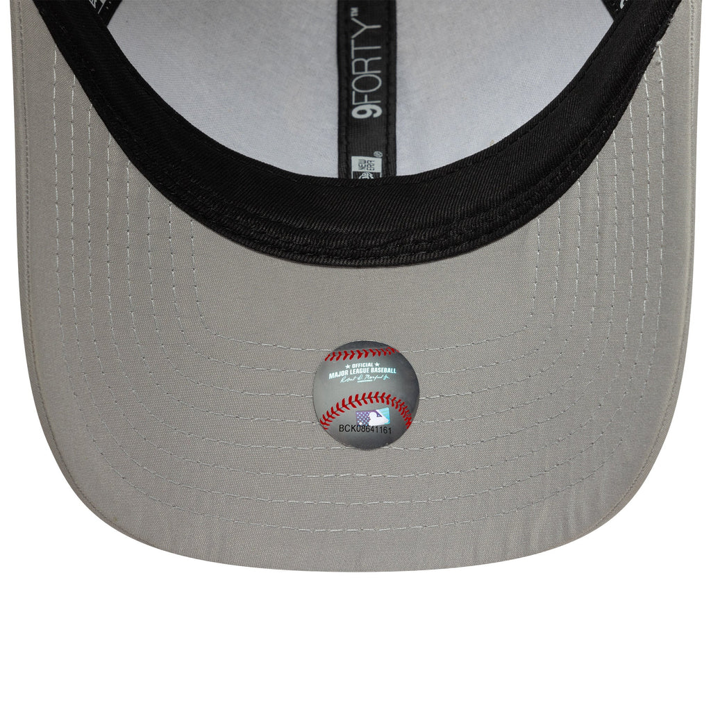 New York Yankees MLB Flawless 9Forty Trucker Grey Official Team Hat Sports Fan Cap Official MLB Team Hat Baseball Fan Cap