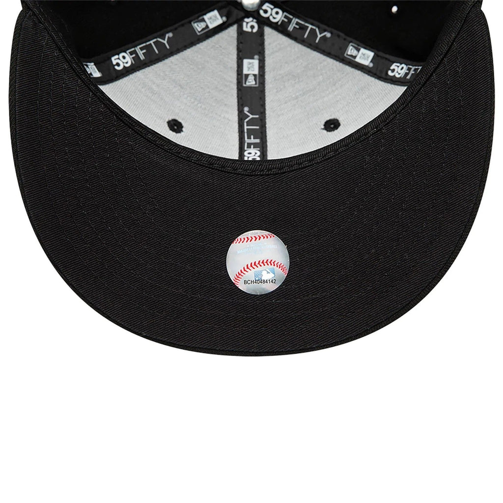 Atlanta Braves MLB League Essential 59FIFTY Fitted New Era Black Black Official Team Hat Sports Fan Cap Official MLB Team Hat Baseball Fan Cap
